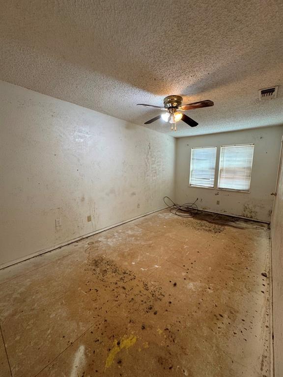 4003 Cherokee Court, Granbury, TX 76048
