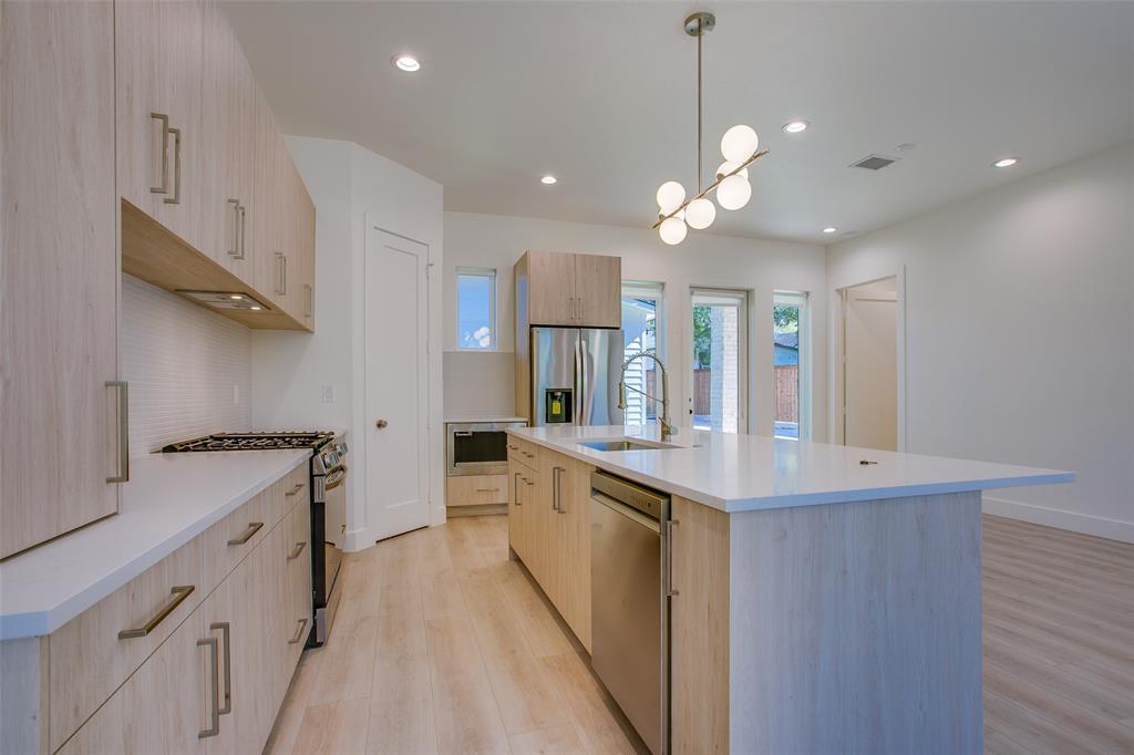 424 N Denver Street, Dallas, TX 75203 424 N Denver Street, Dallas, TX 75203