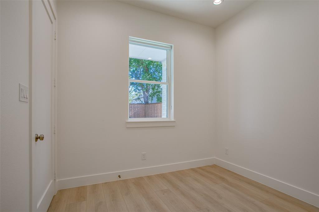 424 N Denver Street, Dallas, TX 75203