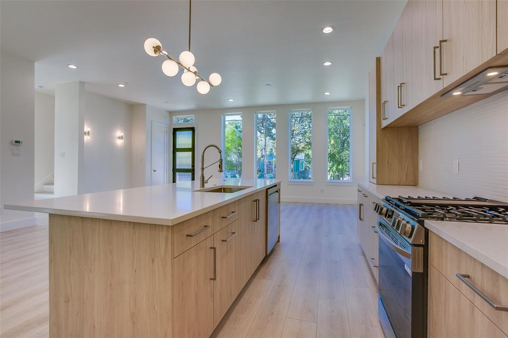 424 N Denver Street, Dallas, TX 75203 424 N Denver Street, Dallas, TX 75203