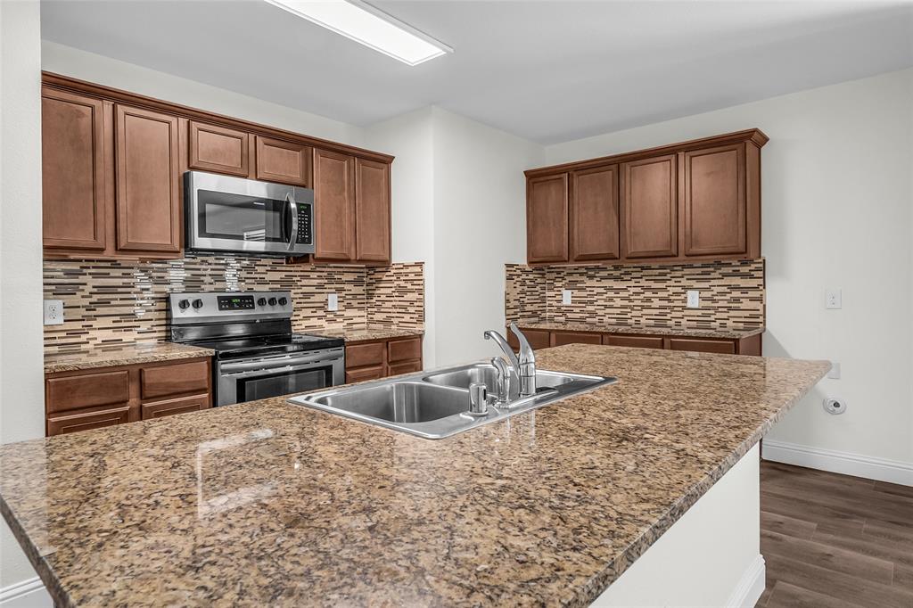 1301 Copper Street, Princeton, TX 75407
