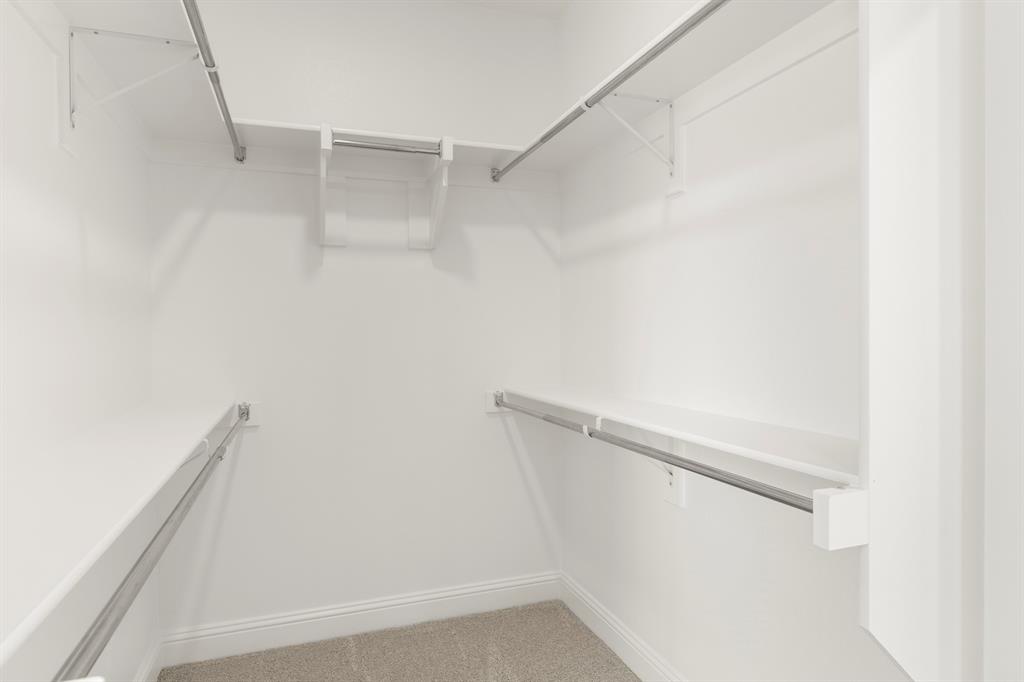 18. 3309 Fikes - Closet