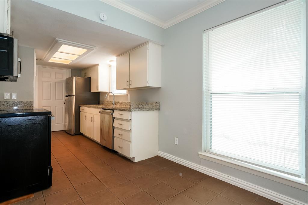 3426 Hacienda Drive, Dallas, TX 75233