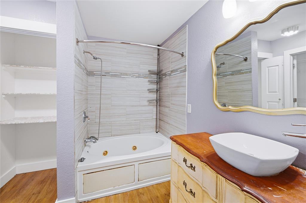 5666 Hunters Bend Lane, Dallas, TX 75249