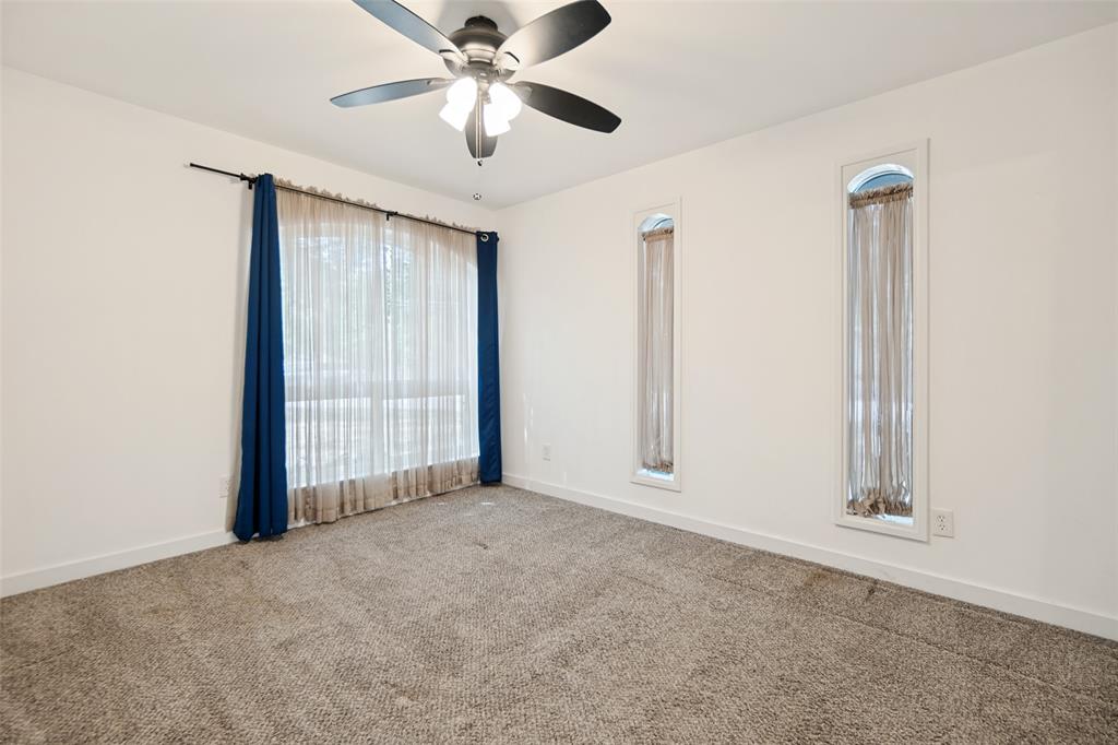 Recessed lighting, ceiling fan, and carpeted flooring