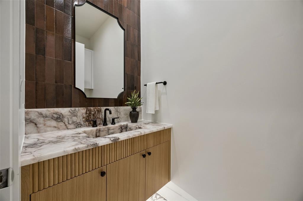 6140 Sudbury Drive, Dallas, TX 75214