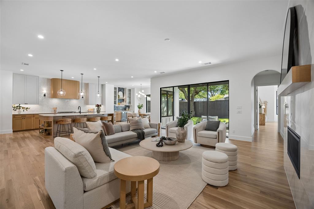 6140 Sudbury Drive, Dallas, TX 75214