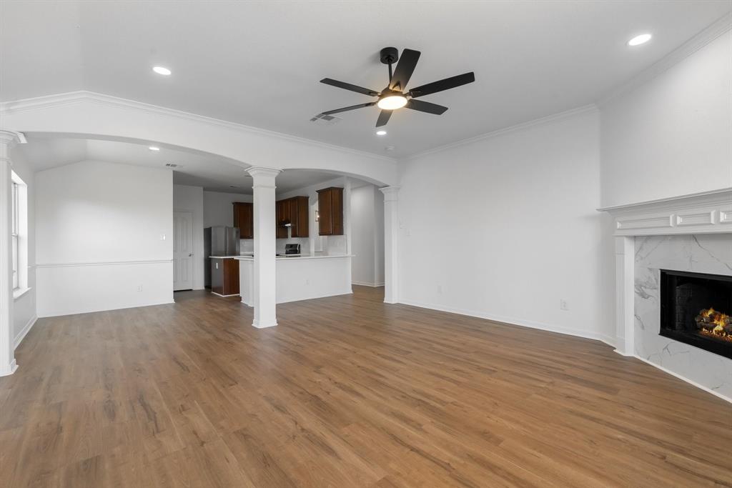 914 Hitchcock Circle, Duncanville, TX 75137