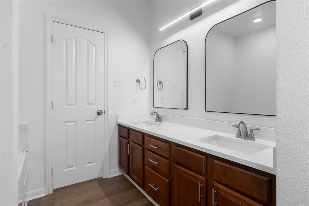 914 Hitchcock Circle, Duncanville, TX 75137