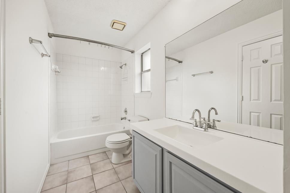 800 Fallen Leaf Court, Irving, TX 75063