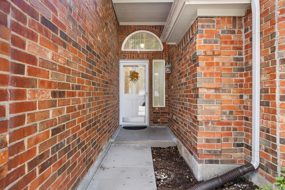 800 Fallen Leaf Court, Irving, TX 75063
