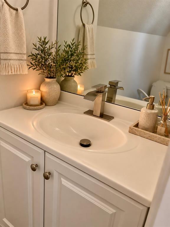 800 Fallen Leaf Court, Irving, TX 75063