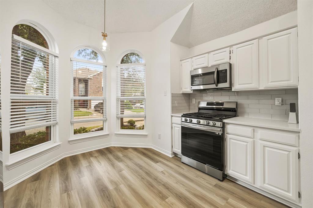 800 Fallen Leaf Court, Irving, TX 75063