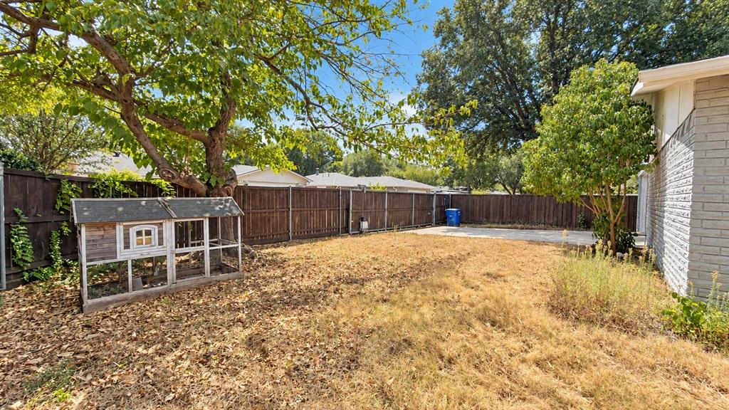 8508 Londonderry Lane, Dallas, TX 75228