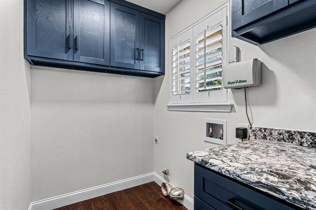 3946 Candlenut Lane, Dallas, TX 75244