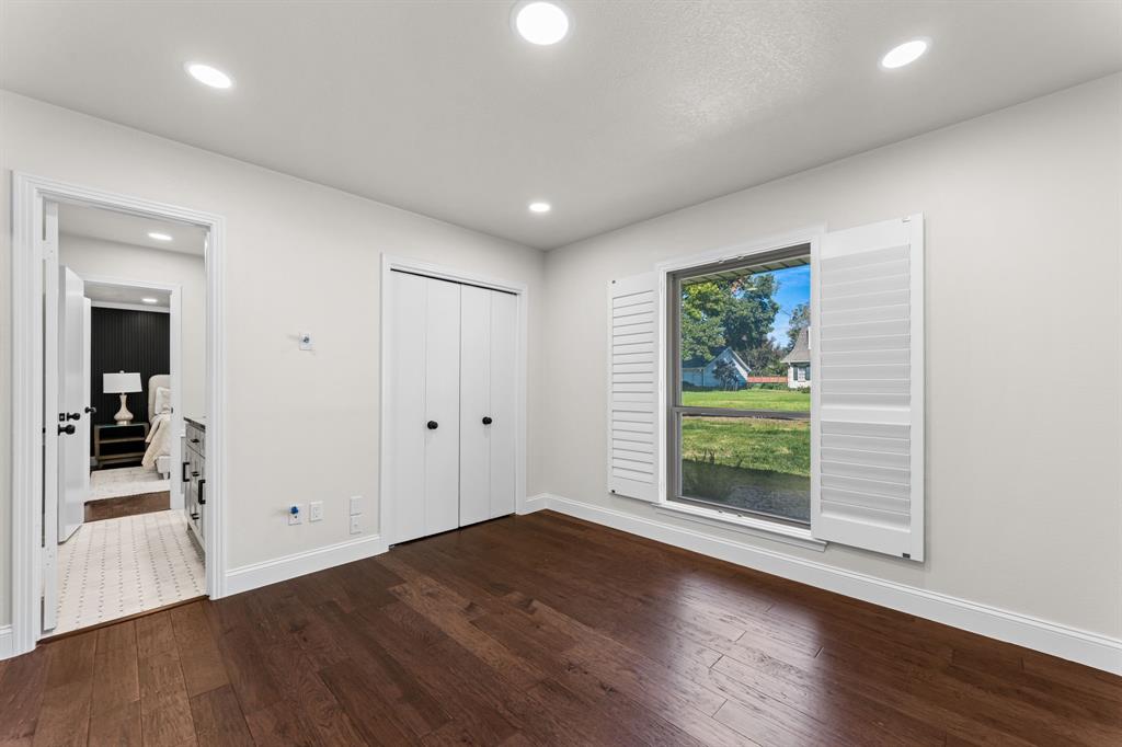 3946 Candlenut Lane, Dallas, TX 75244