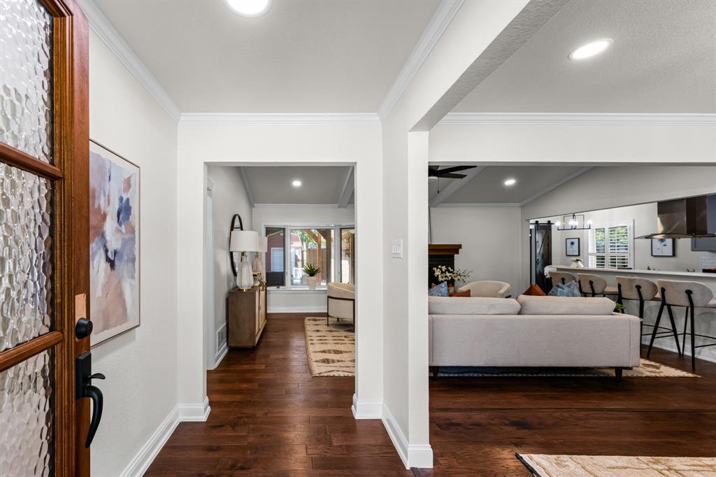 3946 Candlenut Lane, Dallas, TX 75244