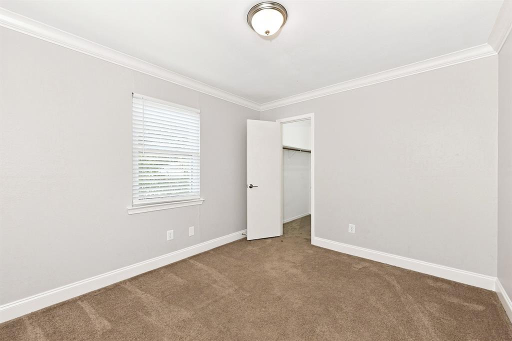 1901 Creek Wood Court, Irving, TX 75060
