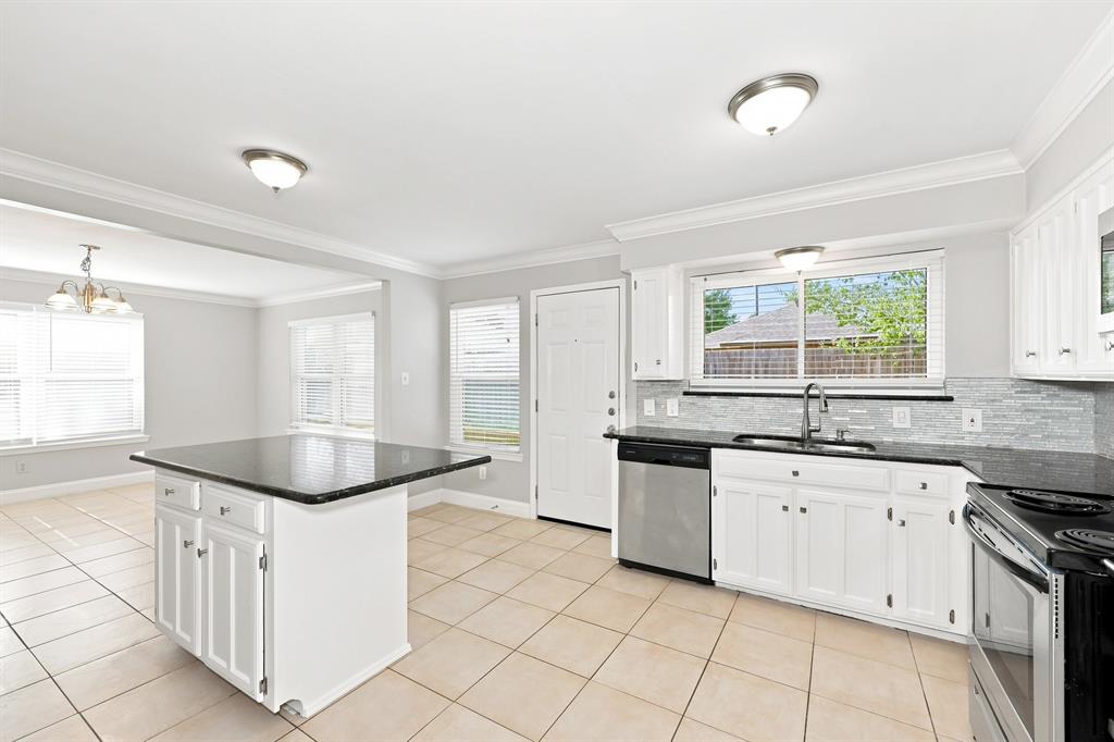 1901 Creek Wood Court, Irving, TX 75060