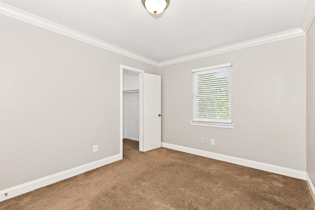 1901 Creek Wood Court, Irving, TX 75060