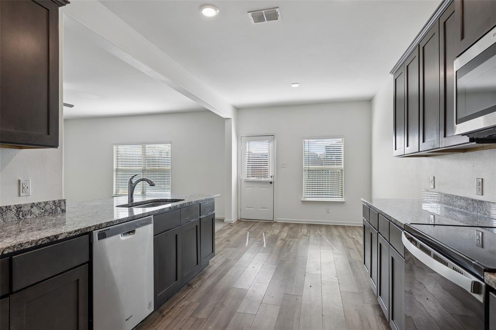 618 Arlington Park Court, Seagoville, TX 75159
