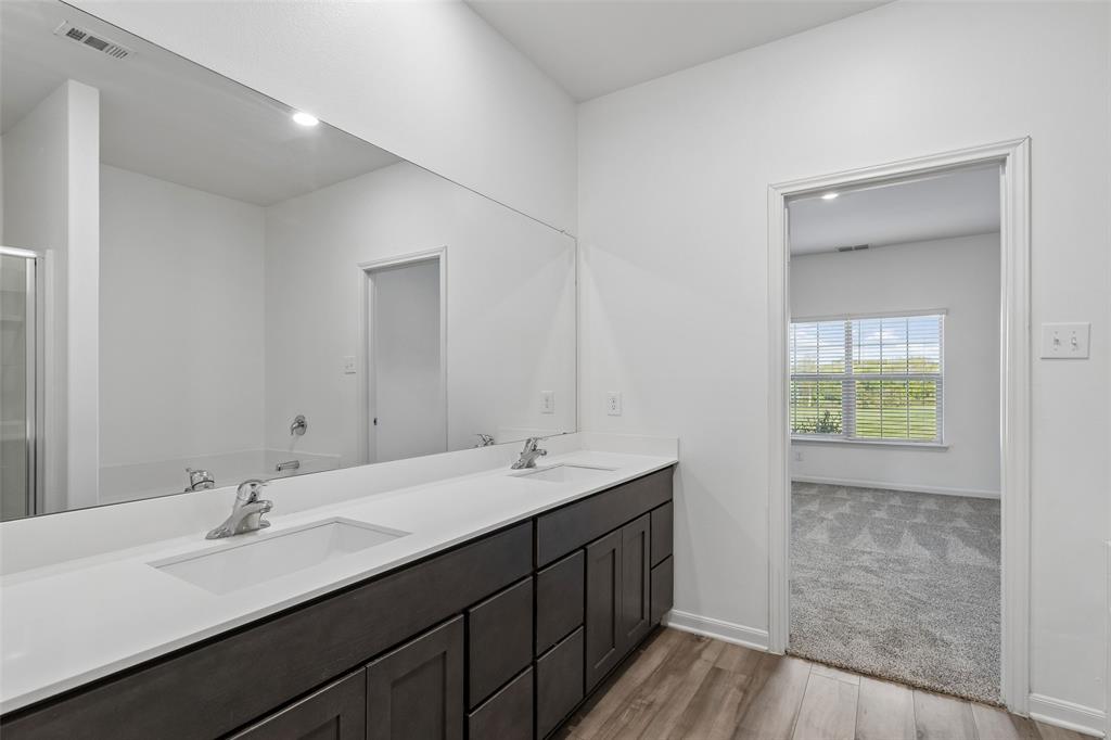 618 Arlington Park Court, Seagoville, TX 75159