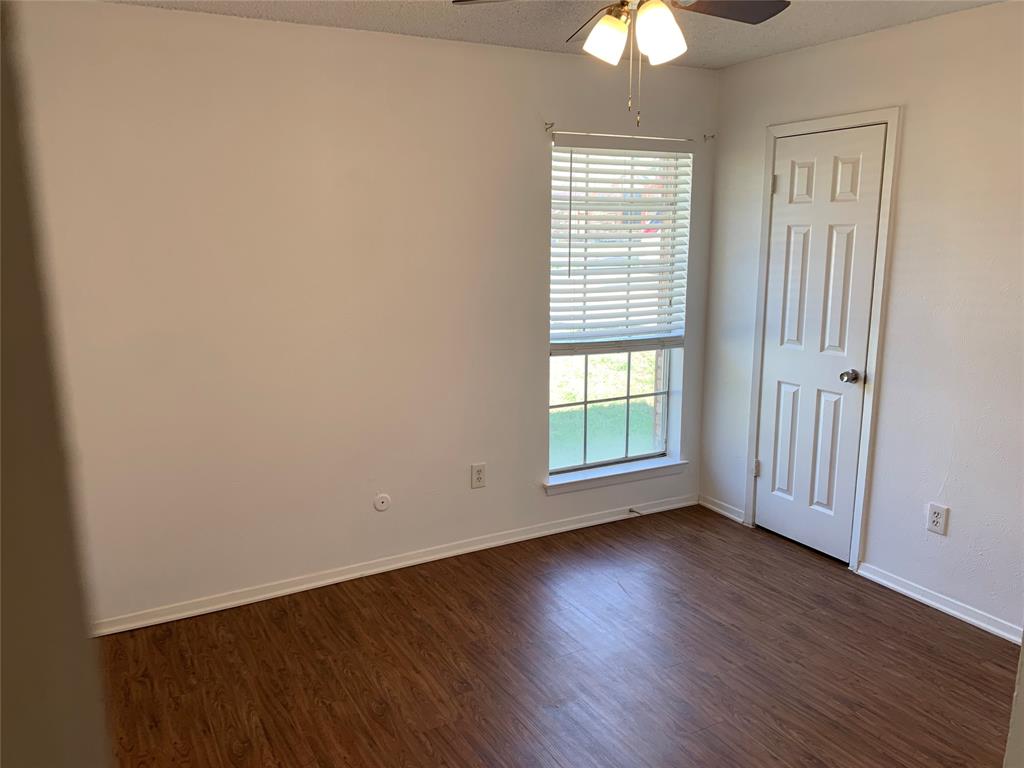 5804 Chadsford Court, Watauga, TX 76148