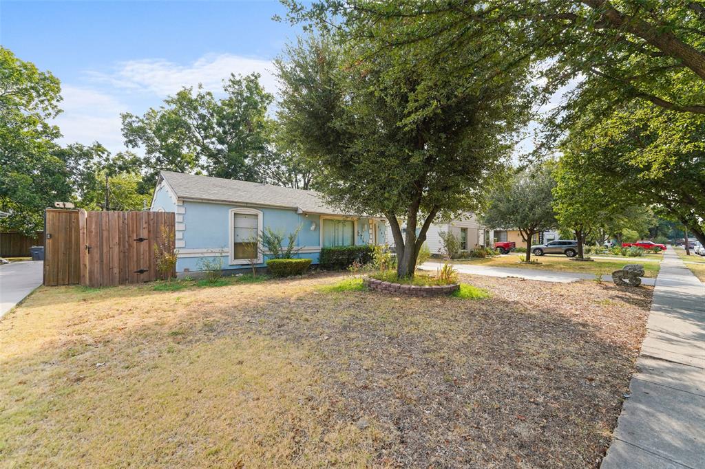 3760 Davila Drive, Dallas, TX 75220