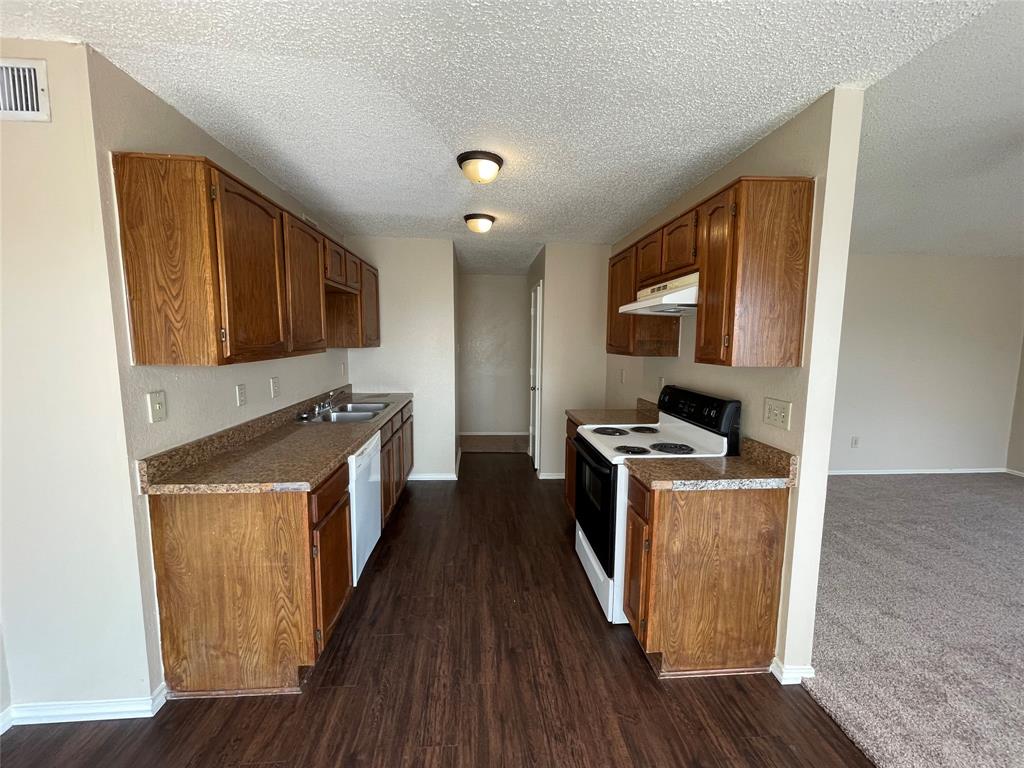 1204 Ross Lane, Seagoville, TX 75159 1204 Ross Lane, Seagoville, TX 75159