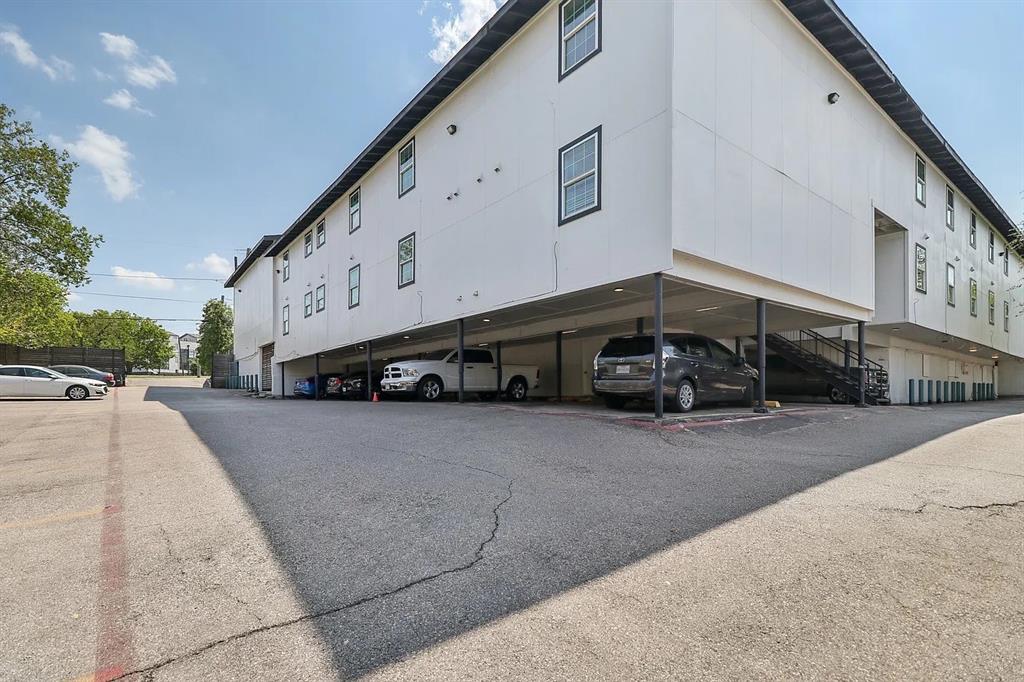 321 E 8th Street, #203, Dallas, TX 75203