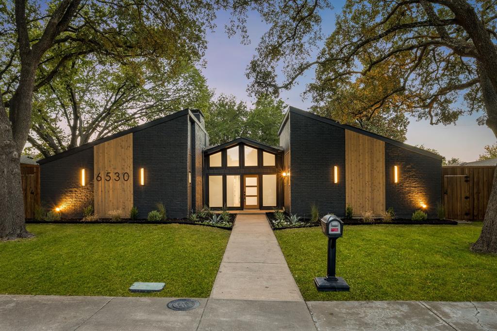 6530 Southpoint Drive, Dallas, TX 75248