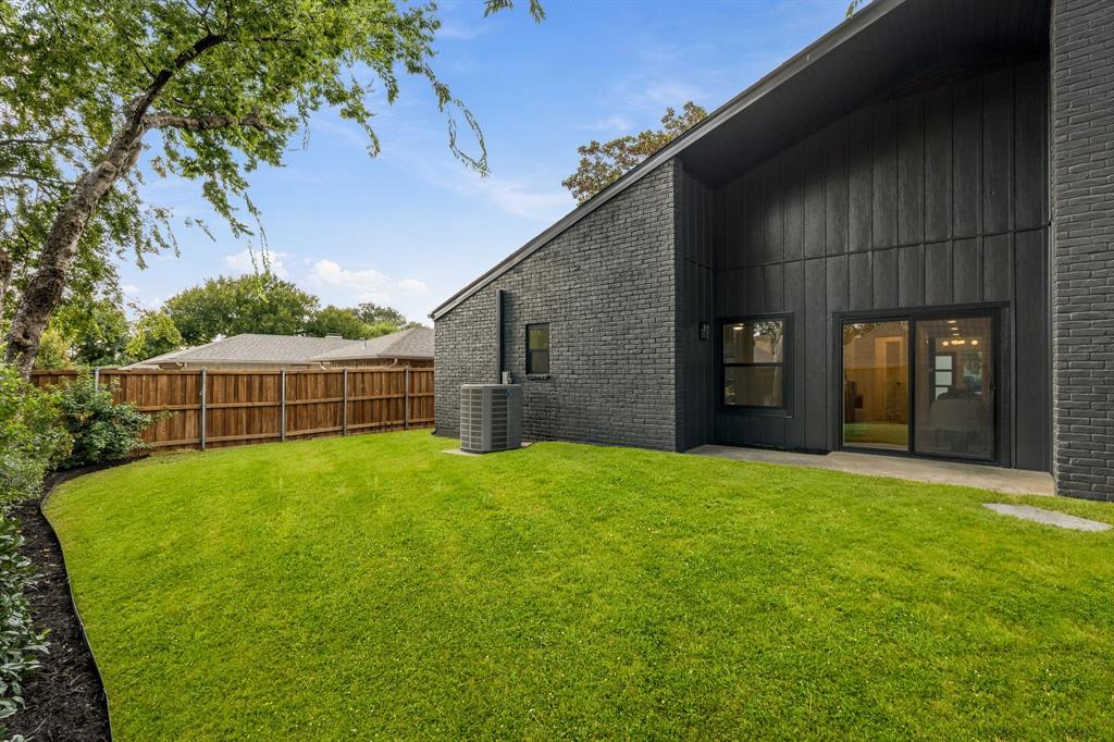 6530 Southpoint Drive, Dallas, TX 75248