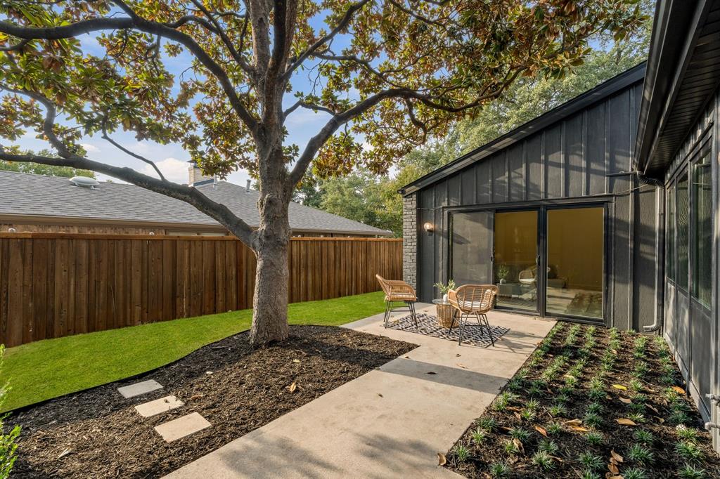 6530 Southpoint Drive, Dallas, TX 75248