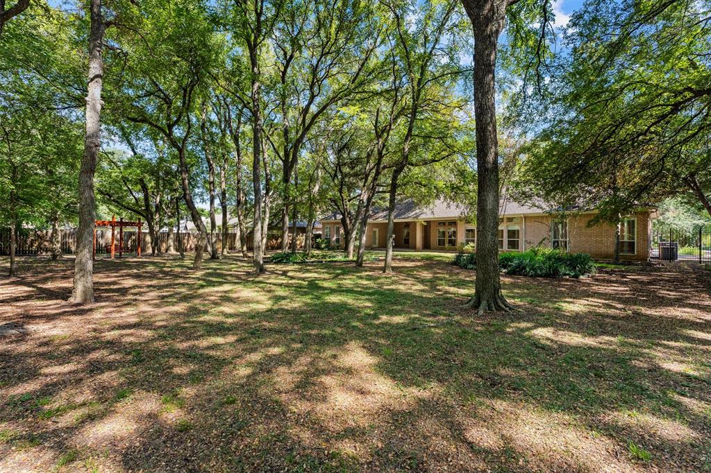 235 Settlers Creek Trail, Woodway, TX 76712