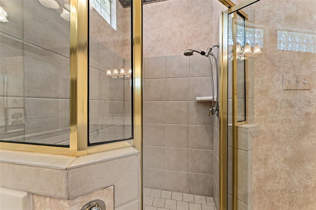 235 Settlers Creek Trail, Woodway, TX 76712