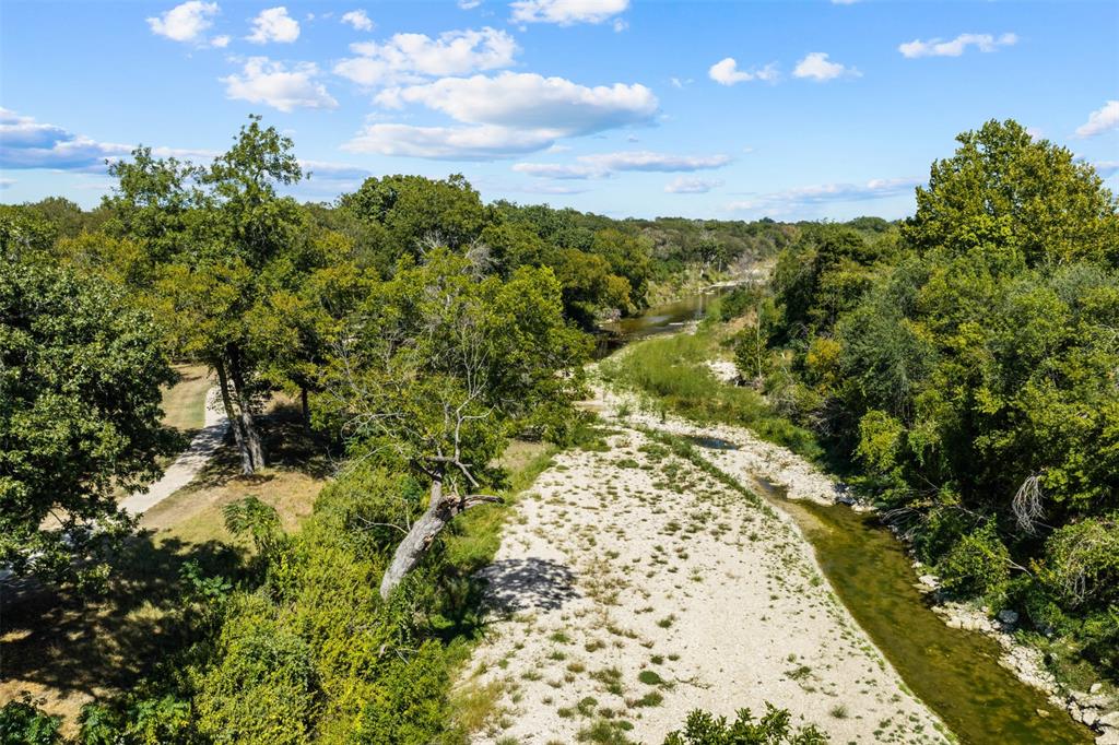 235 Settlers Creek Trail, Woodway, TX 76712