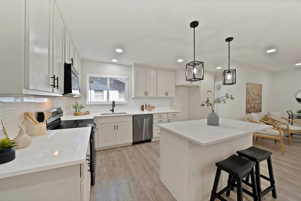 1715 Bradford Drive, Arlington, TX 76010