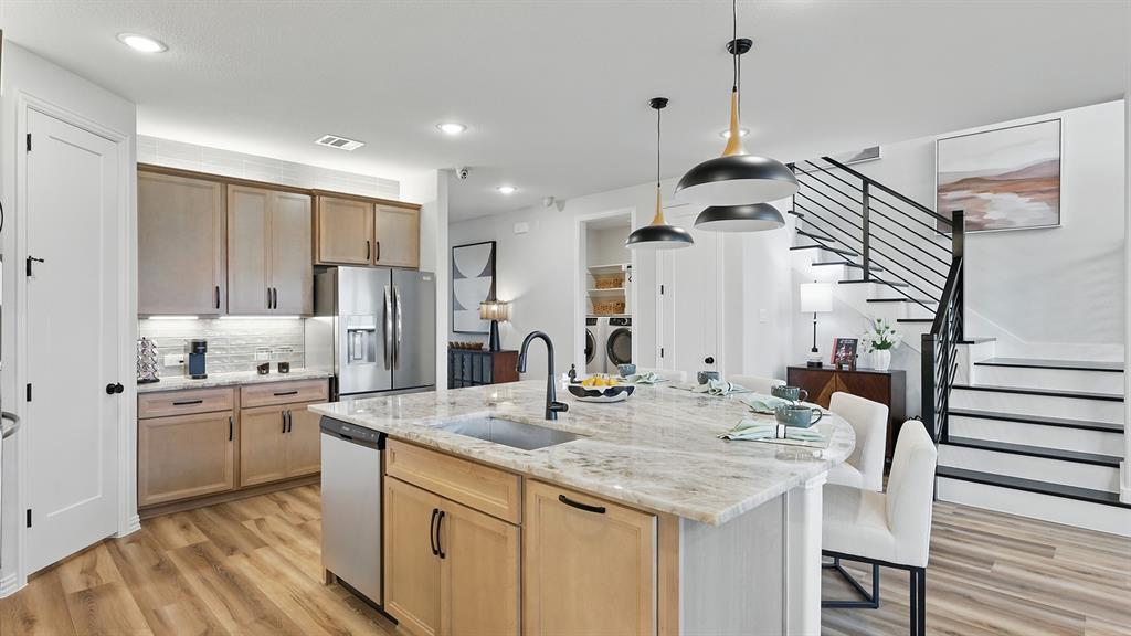 Model home photos of similar floorplans, not pictures of actual home. Model home photos of similar floorplans, not pictures of actual home.