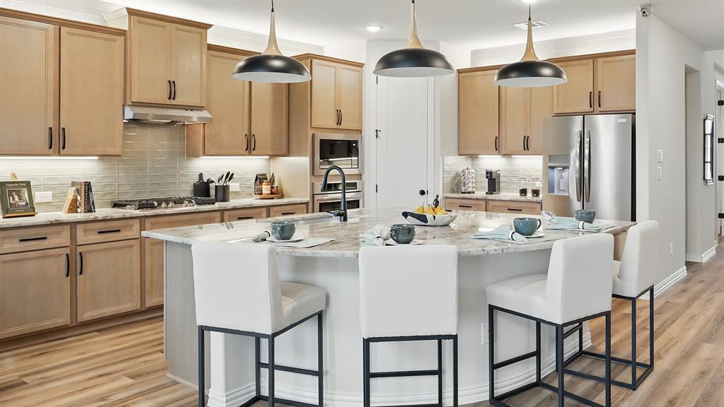Model home photos of similar floorplans, not pictures of actual home. Model home photos of similar floorplans, not pictures of actual home.
