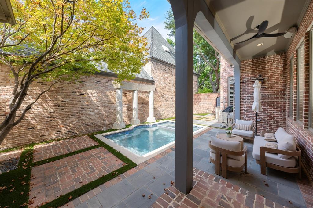 5660 Prestwick Lane, Dallas, TX 75252