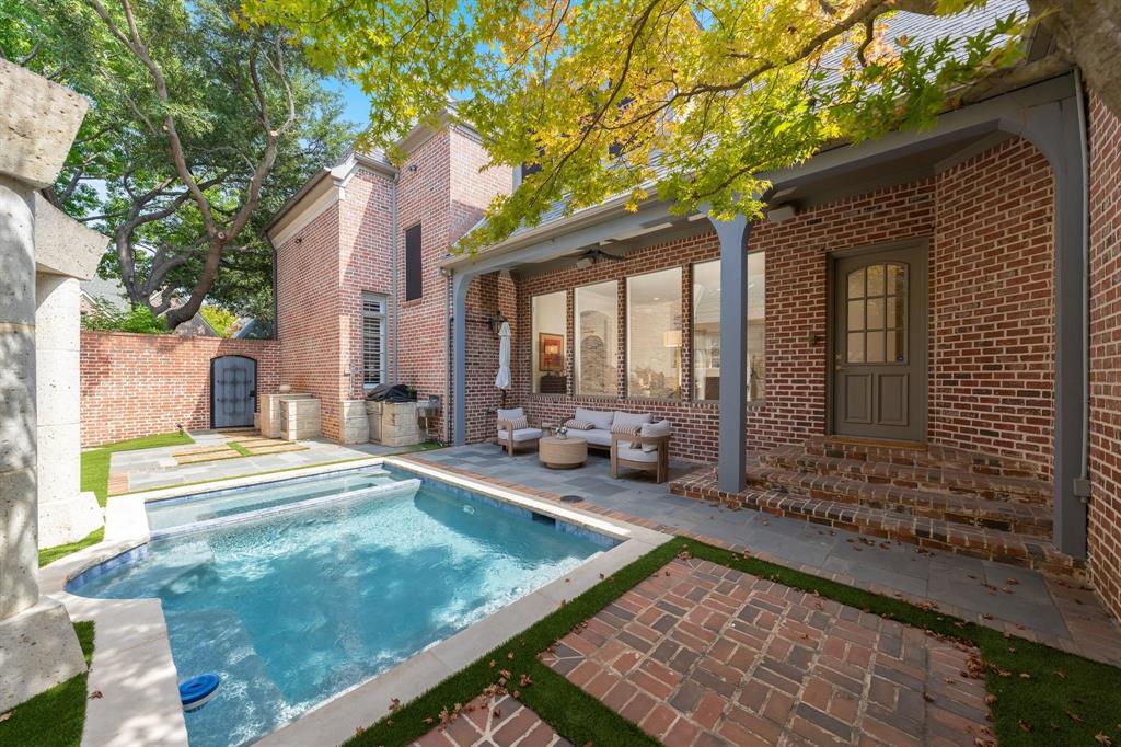5660 Prestwick Lane, Dallas, TX 75252