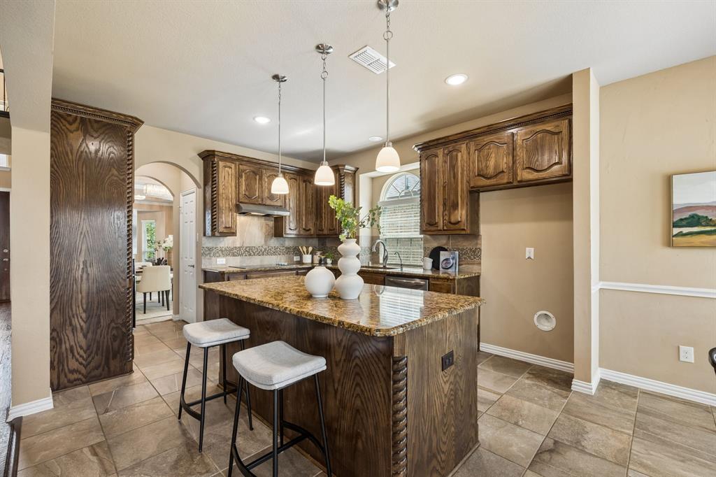 100 Spruce Street, Red Oak, TX 75154