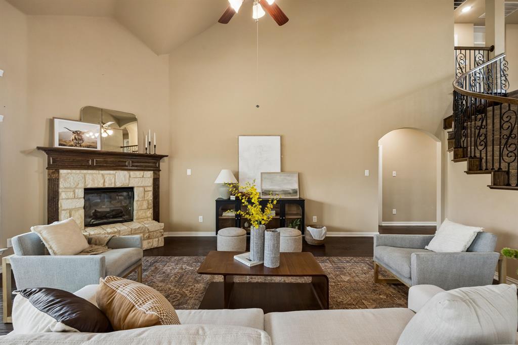 100 Spruce Street, Red Oak, TX 75154