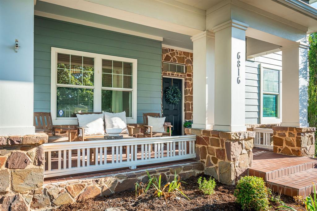 Welcoming front porch Welcoming front porch