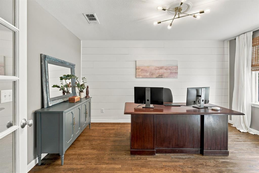6816 Studebaker Drive, McKinney, TX 75071 6816 Studebaker Drive, McKinney, TX 75071