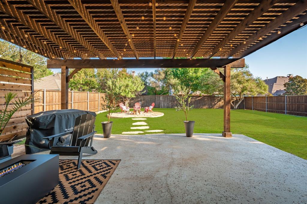 Amazing covered rear patio