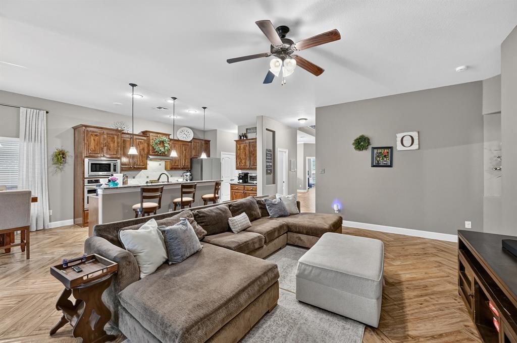 809 Wimberly Circle, McKinney, TX 75072