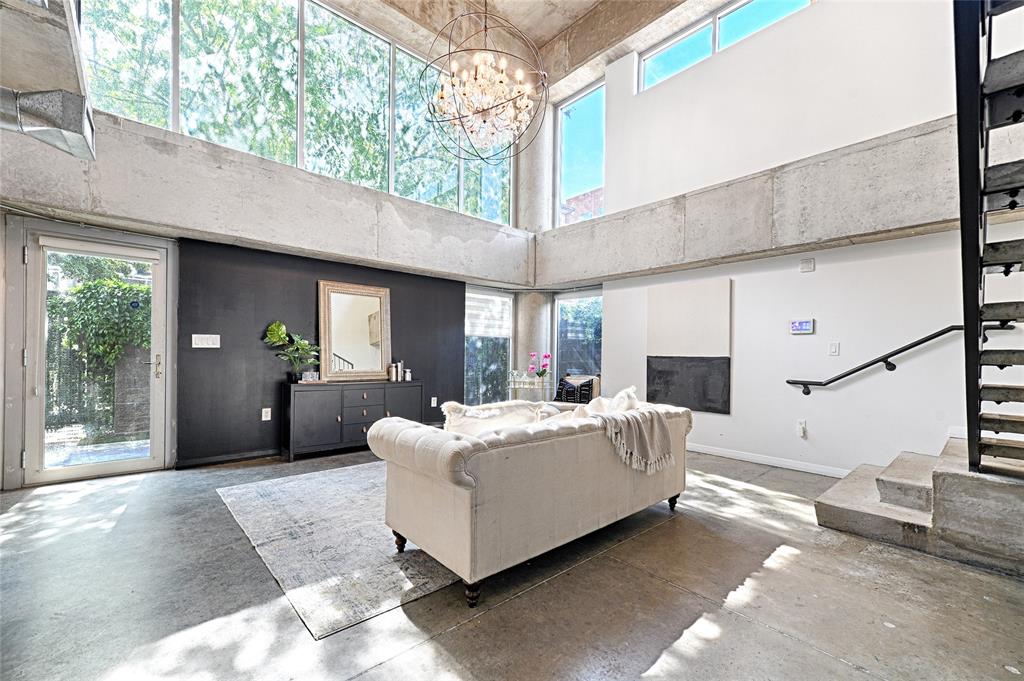 1001 Belleview Street, #104, Dallas, TX 75215 1001 Belleview Street, #104, Dallas, TX 75215