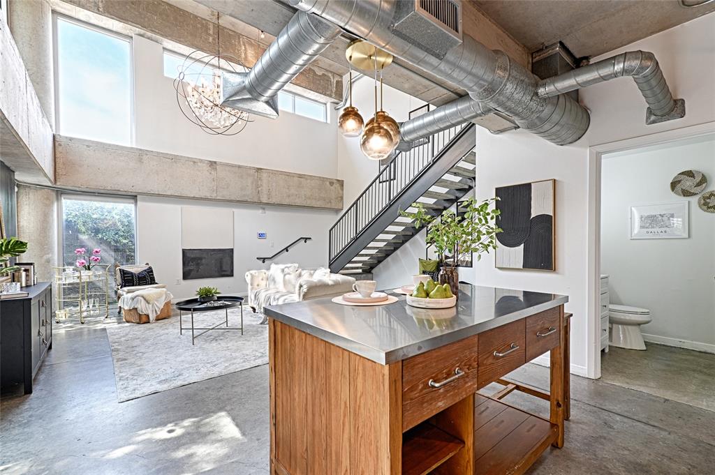 1001 Belleview Street, #104, Dallas, TX 75215 1001 Belleview Street, #104, Dallas, TX 75215