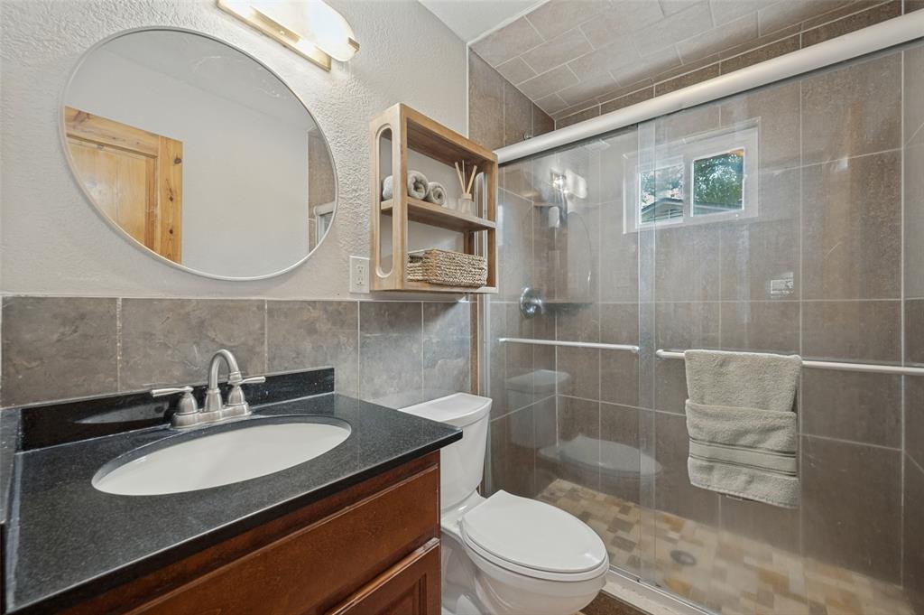 2614 Valwood Parkway, Farmers Branch, TX 75234